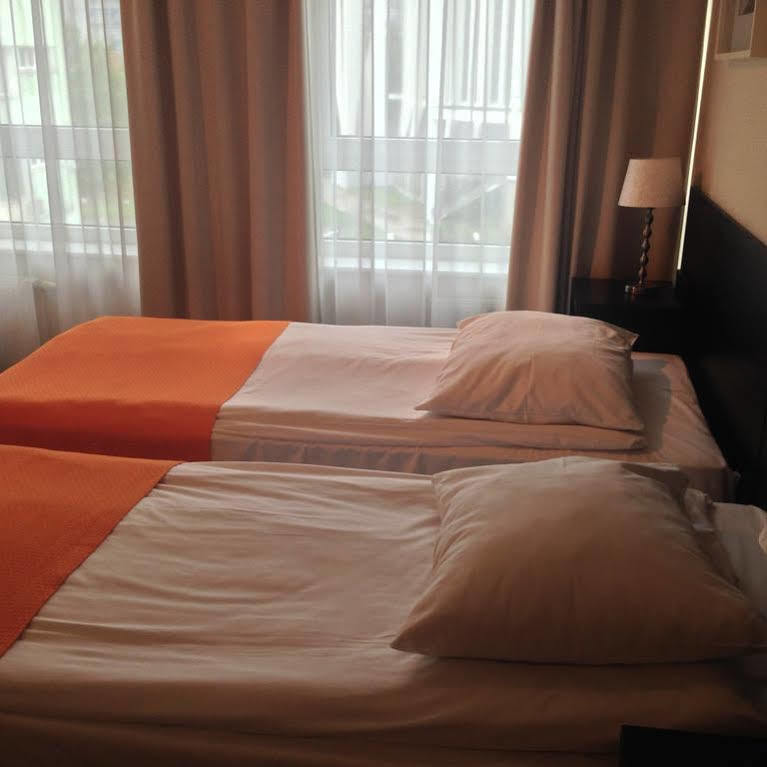 Hotel Blick กดิเนีย ภายนอก รูปภาพ